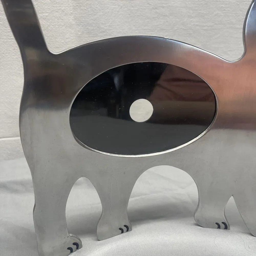 N/A metal kitty